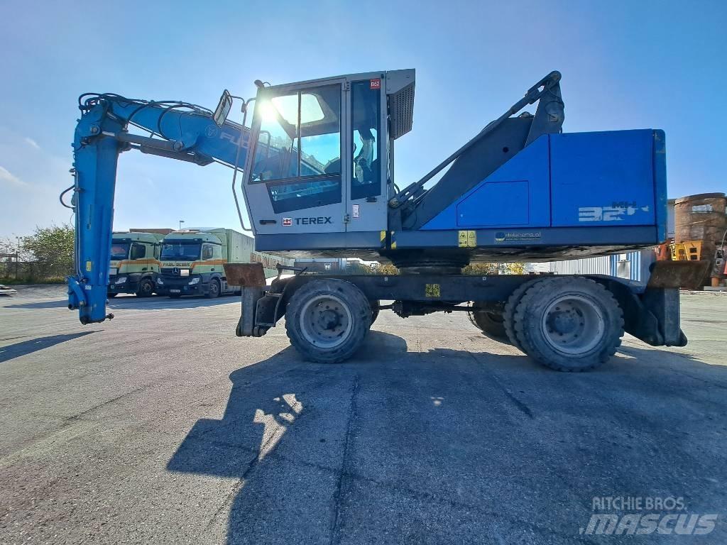 Fuchs MHL 320F Перевантажувачі металобрухту/промислові навантажувачі