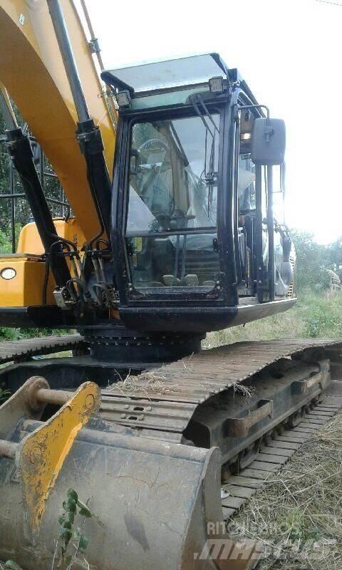 JCB JS220LC Гусеничні екскаватори