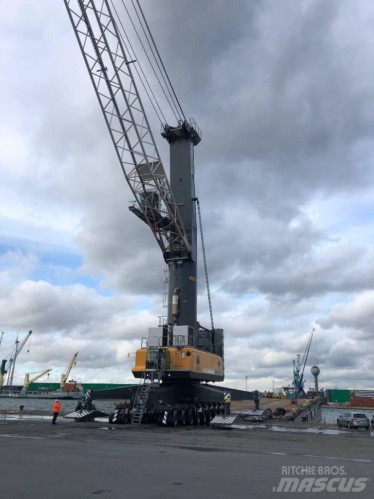 Liebherr LHM550 Портові крани