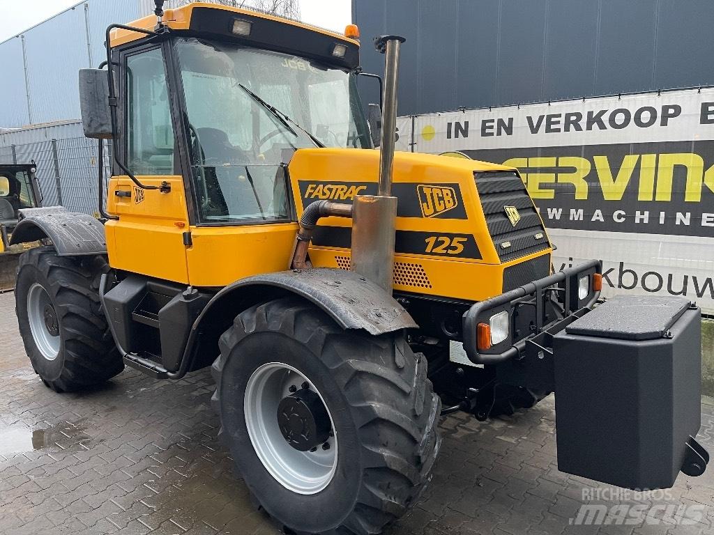 JCB Fastrac 125 Трактори