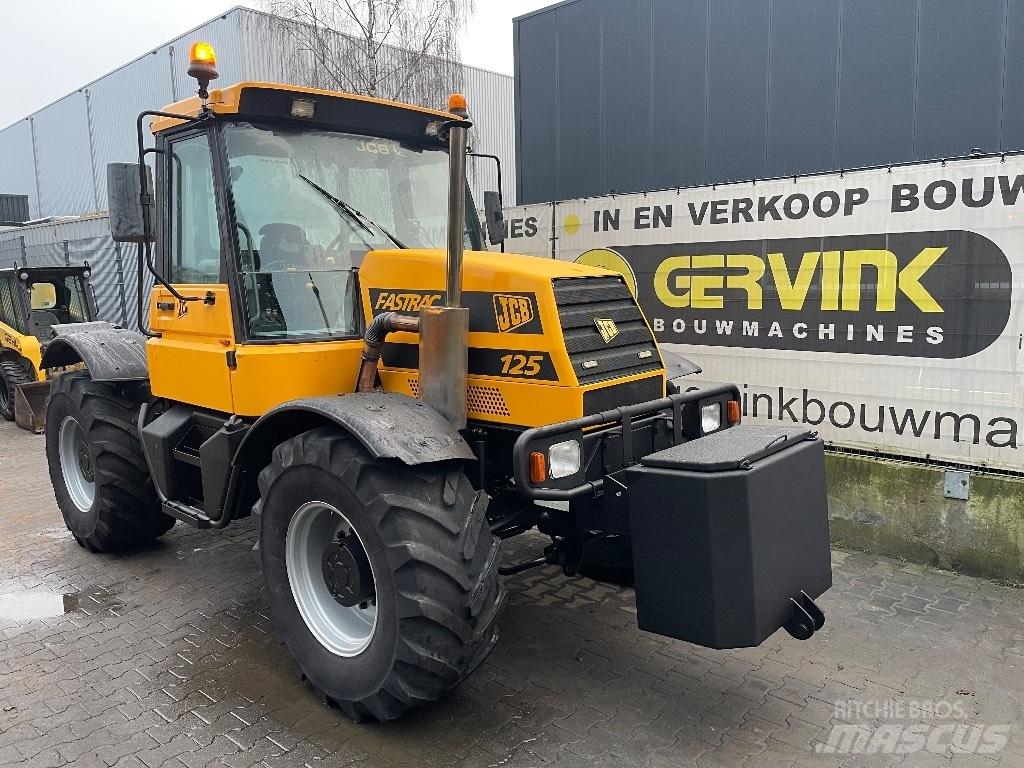 JCB Fastrac 125 Трактори