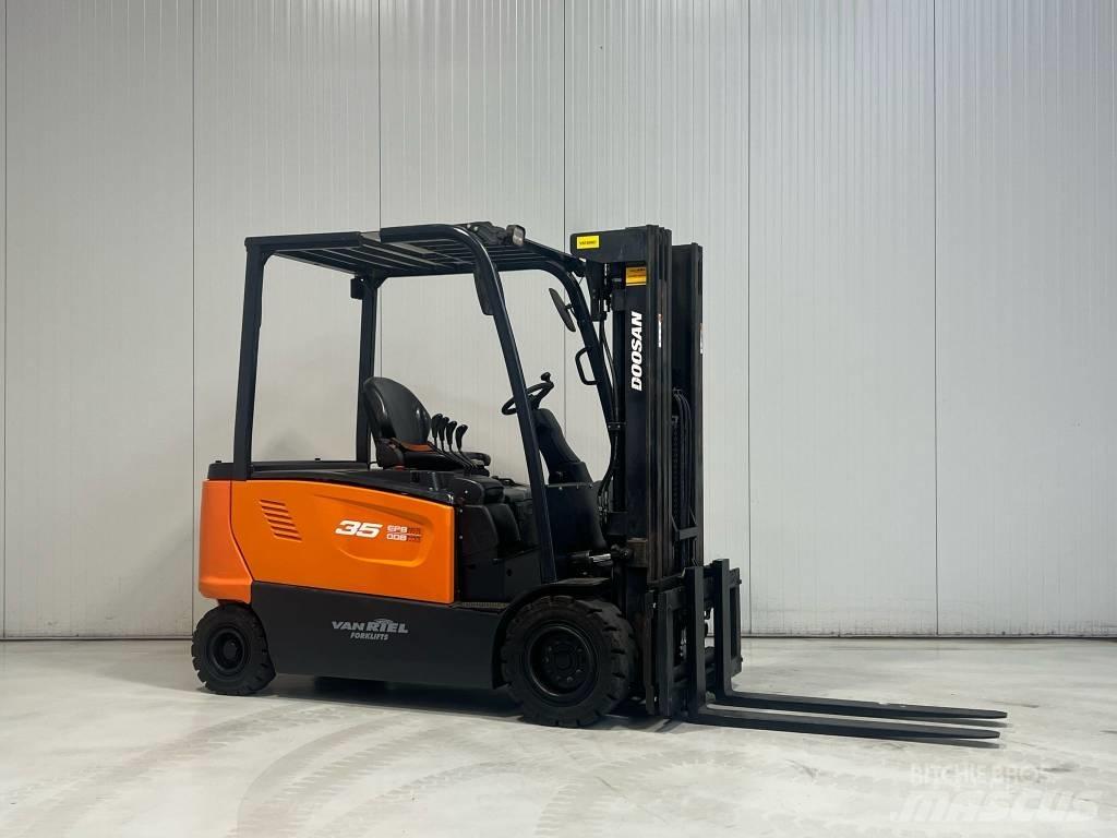 Doosan B35X-7 Електронавантажувачі