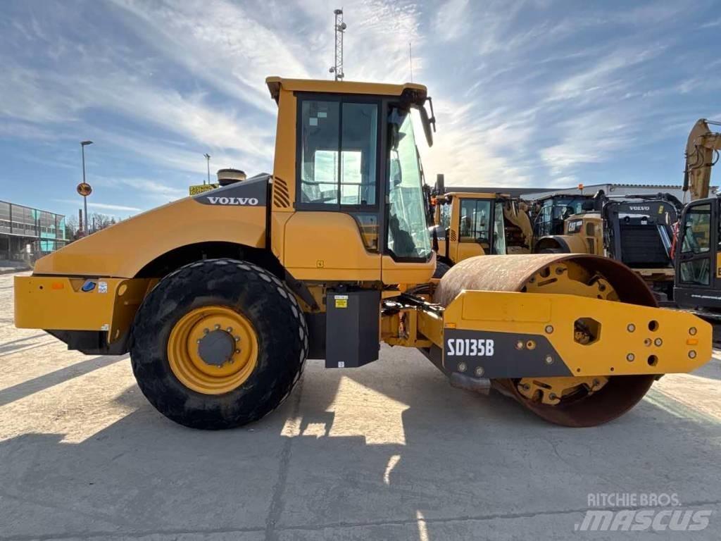 Volvo SD 135 B Грунтові котки