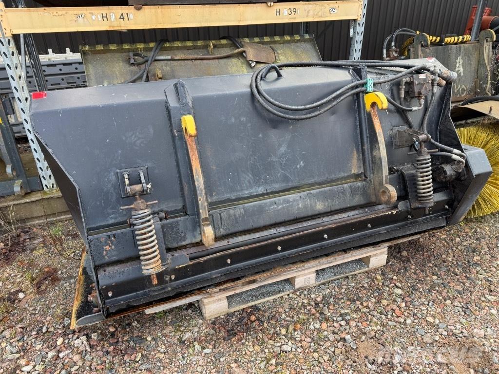 JCB 413 S Фронтальні навантажувачі