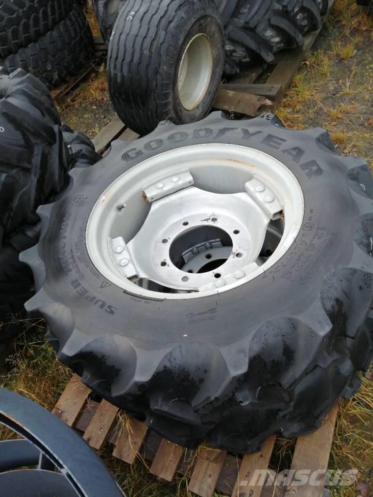 Goodyear 12,4r24 Колеса