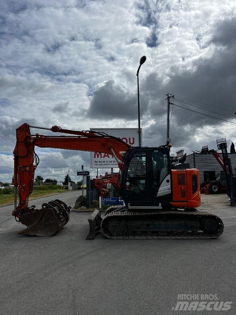 Hitachi ZX 135 US-6 Гусеничні екскаватори