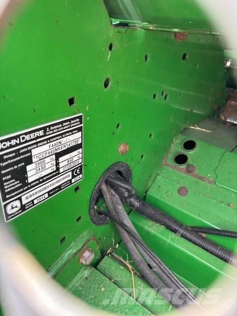 John Deere F 440 R Рулонні прес-підбирачі