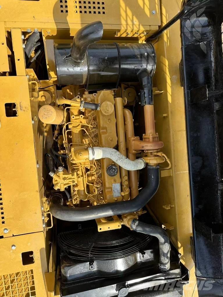 CAT 320 BL Гусеничні екскаватори