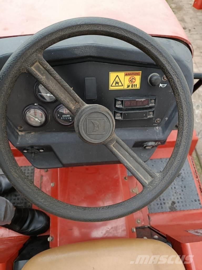 Ditch Witch RT 45 Канавокопачі