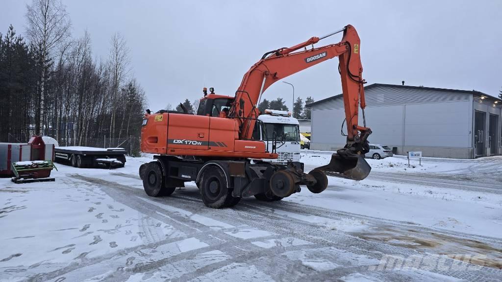 Doosan DX 170 W Колісні екскаватори
