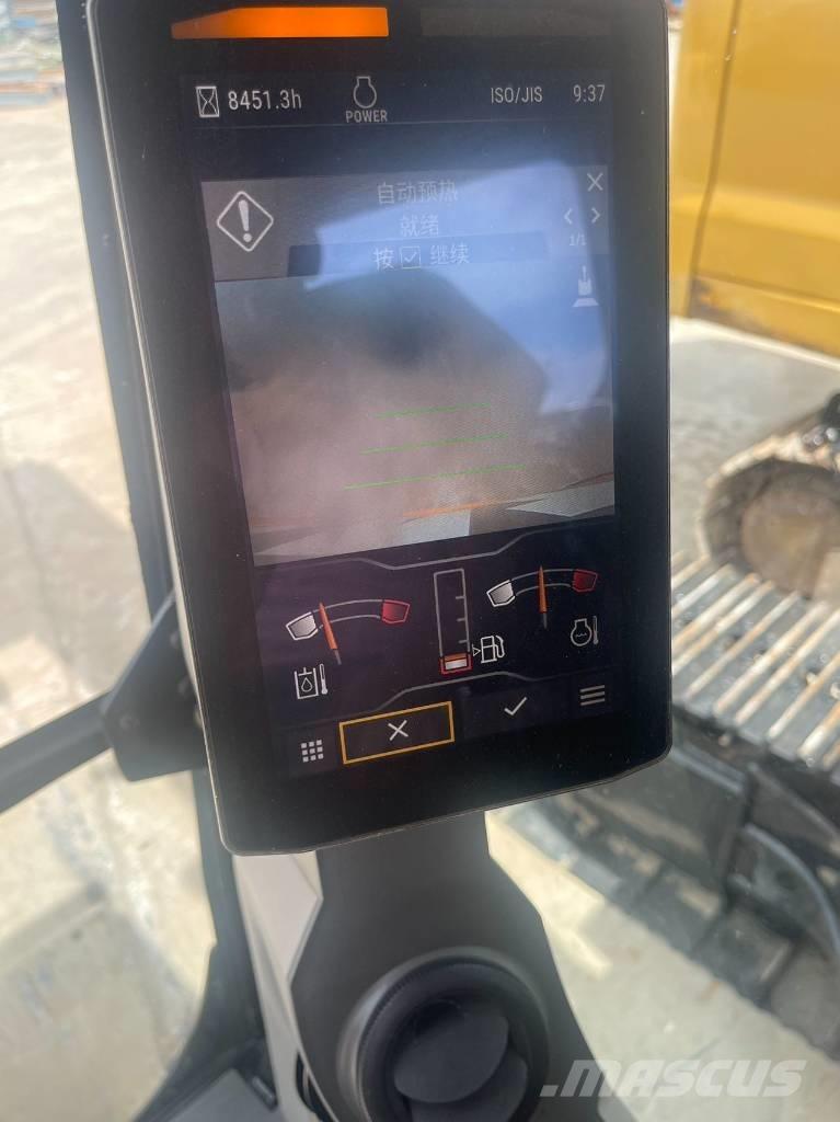 CAT 320GC Гусеничні екскаватори