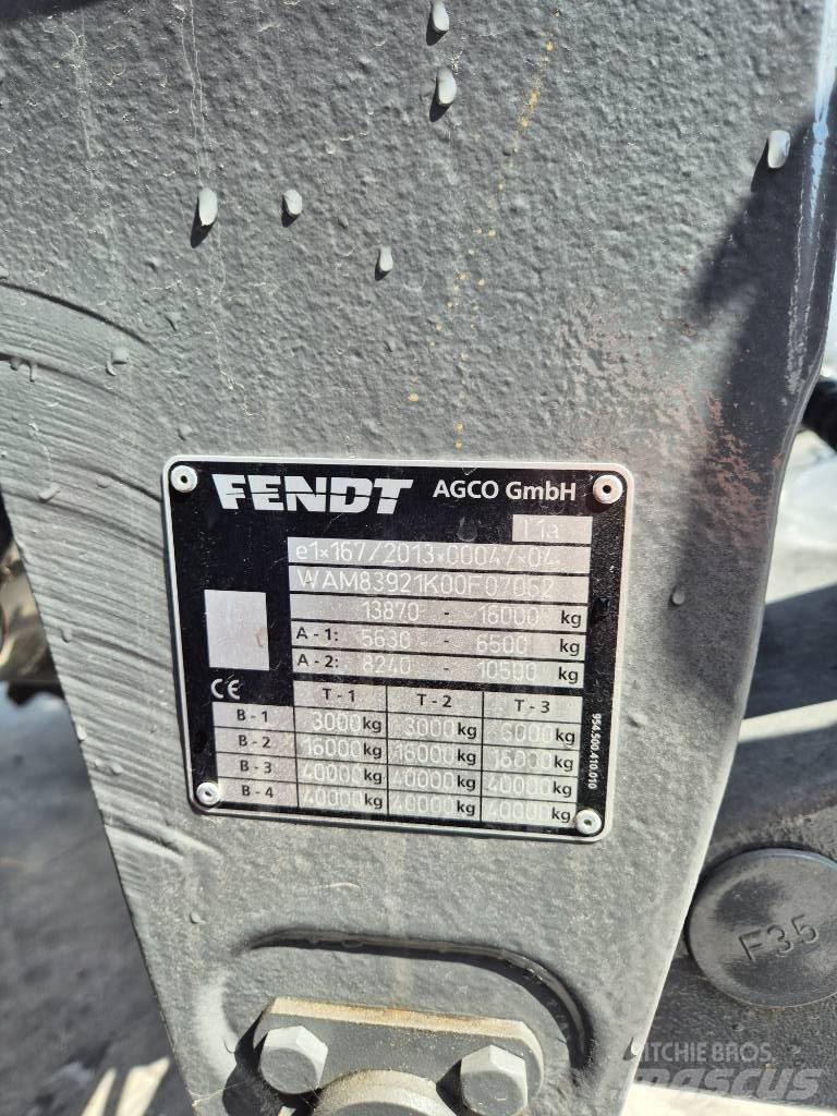 Fendt 822 S4 Трактори
