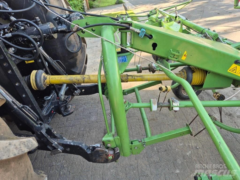 Krone KW7.70 Граблі і сінозворушувачі