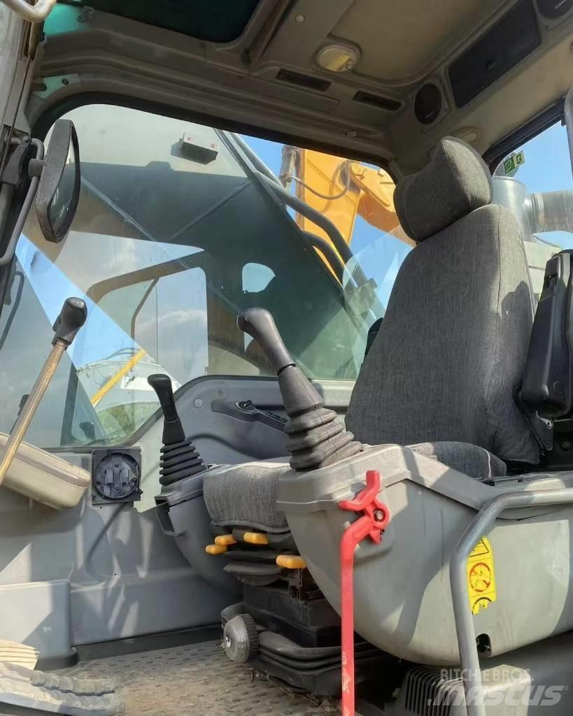 Volvo EC 460 Гусеничні екскаватори