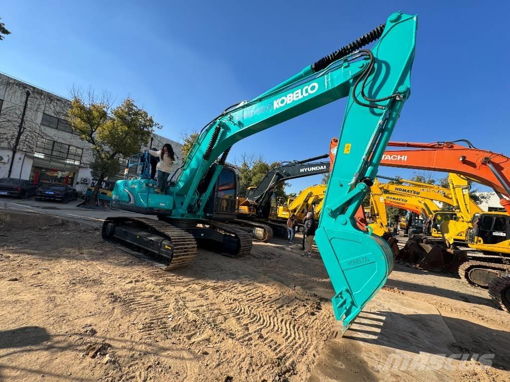 Kobelco SK 200 Гусеничні екскаватори