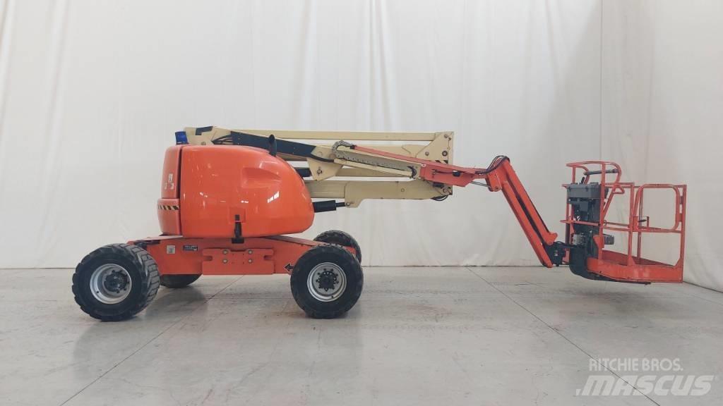 JLG 450 AJ Колінчаті підйомники