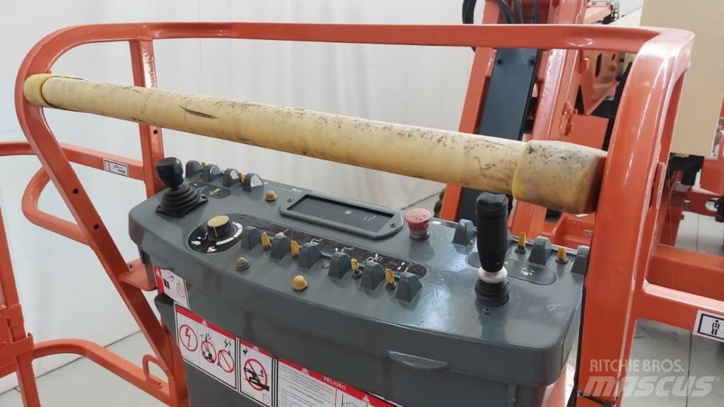 JLG 450 AJ Колінчаті підйомники