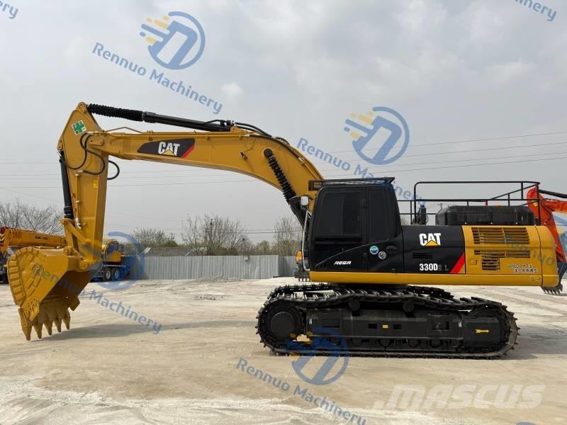 CAT 330 D2L Гусеничні екскаватори