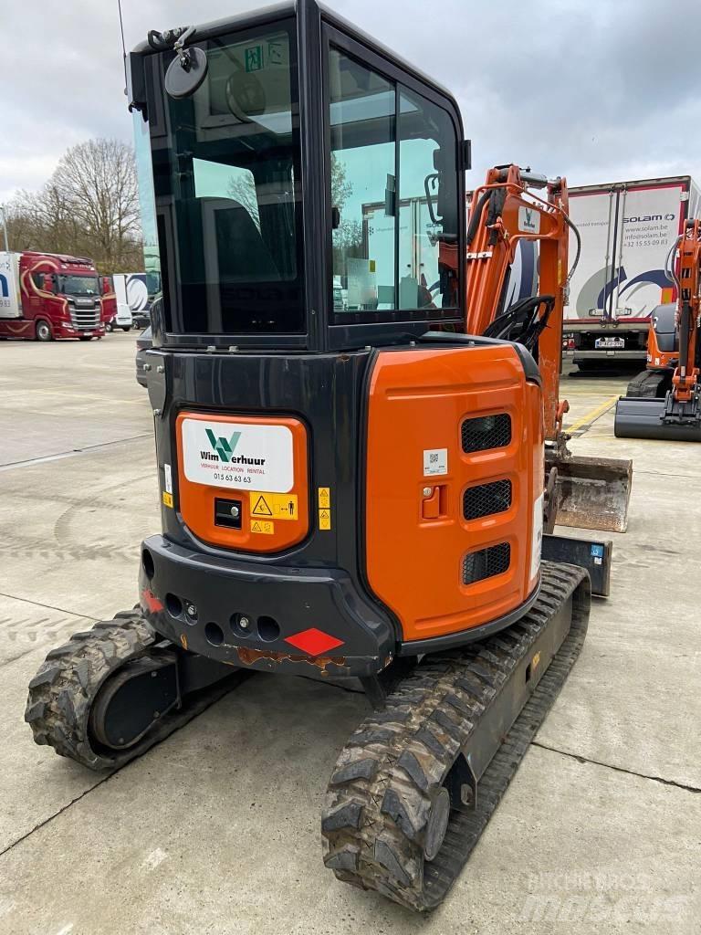 Hitachi ZX 33 U-6 Міні-екскаватори < 7т