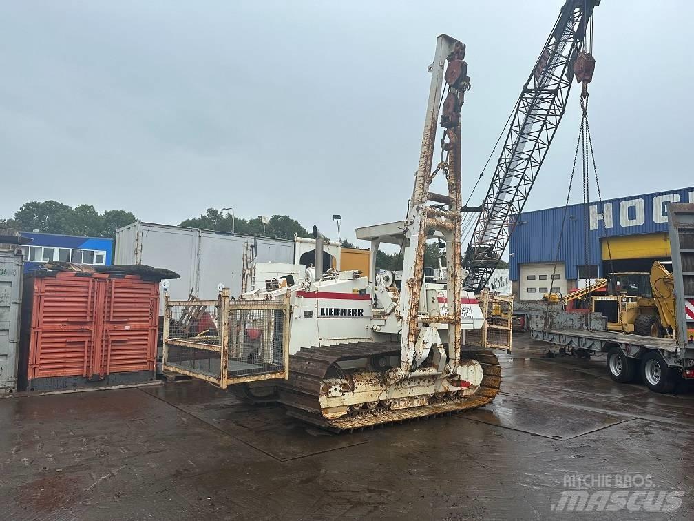 Liebherr RL 22 B Трубоукладачі
