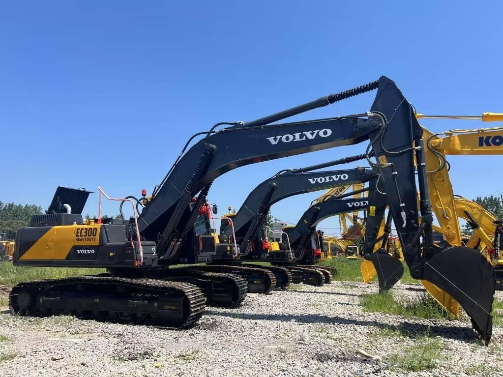 Volvo EC300 Гусеничні екскаватори