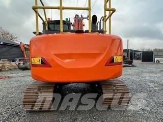 Hitachi ZX130-7LCN Гусеничні екскаватори