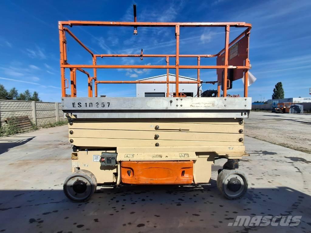 JLG 3246ES Підйомники-ножиці