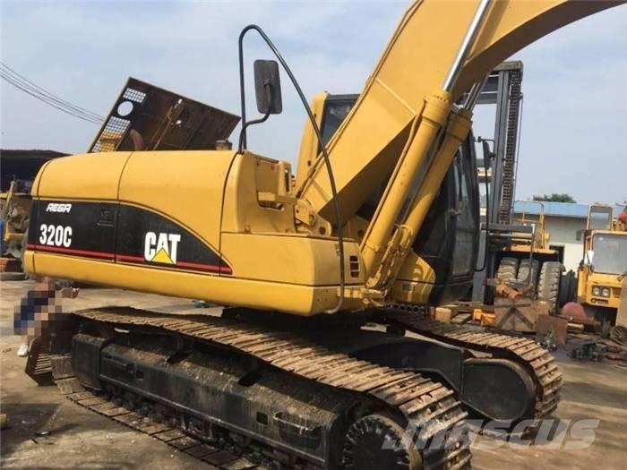 CAT 320 C Гусеничні екскаватори