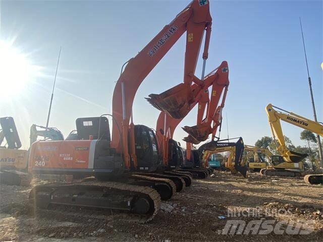 Hitachi ZX 240H Гусеничні екскаватори