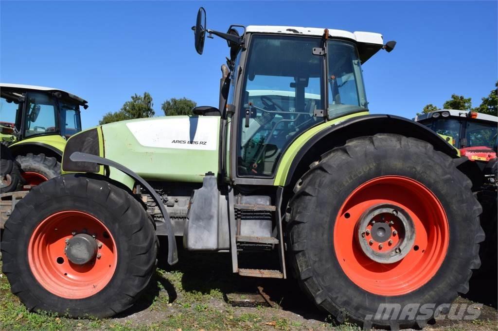 CLAAS Ares 826 RZ Трактори