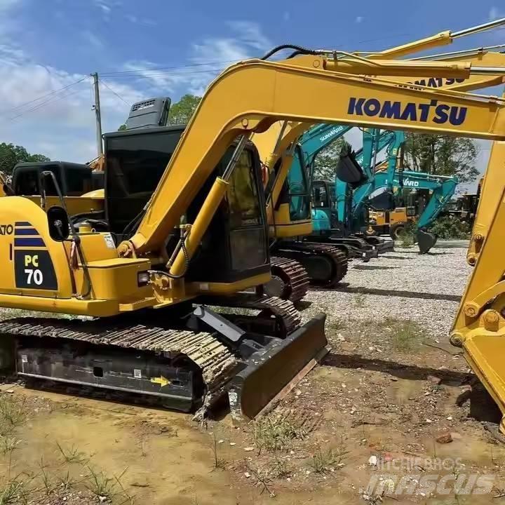 Komatsu PC70 Гусеничні екскаватори