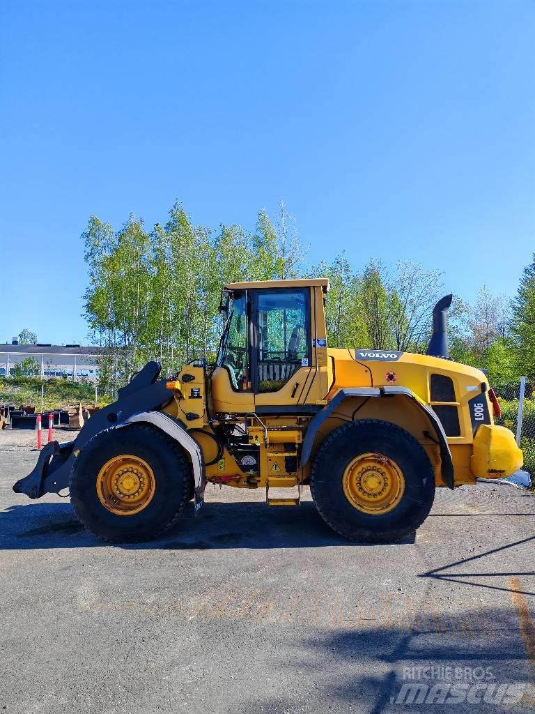 Volvo L 90 G Фронтальні навантажувачі