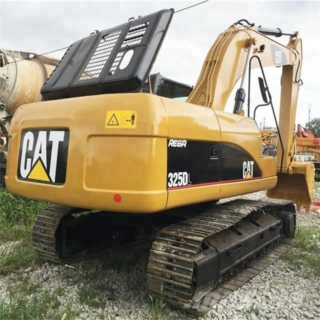 CAT 325DL Гусеничні екскаватори