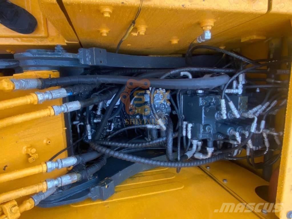 Hyundai 150W -7 Колісні екскаватори