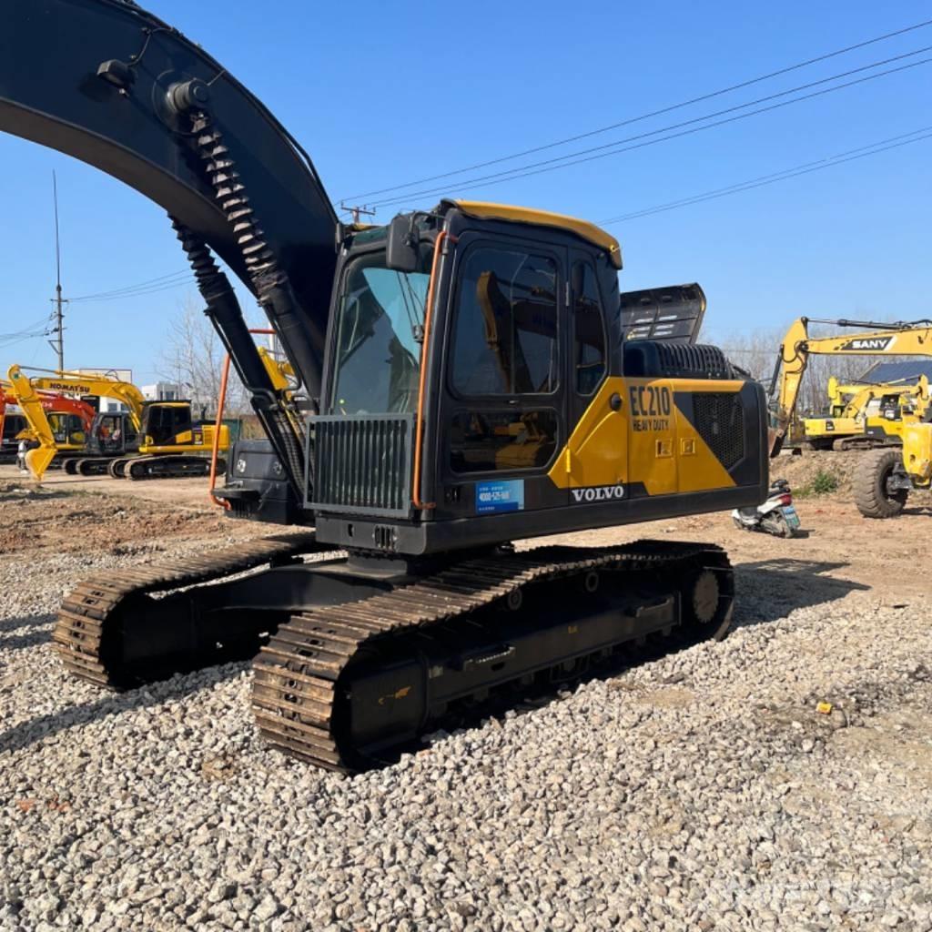 Volvo EC 210 Гусеничні екскаватори