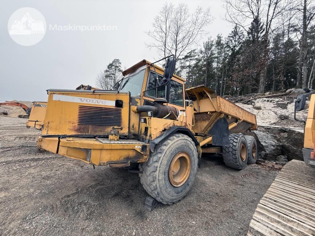 Volvo A 25 C Зчленовані самоскиди