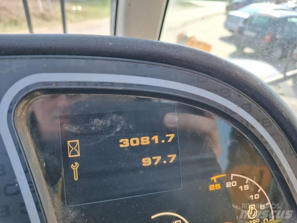 JCB 540-140 Телескопічні навантажувачі
