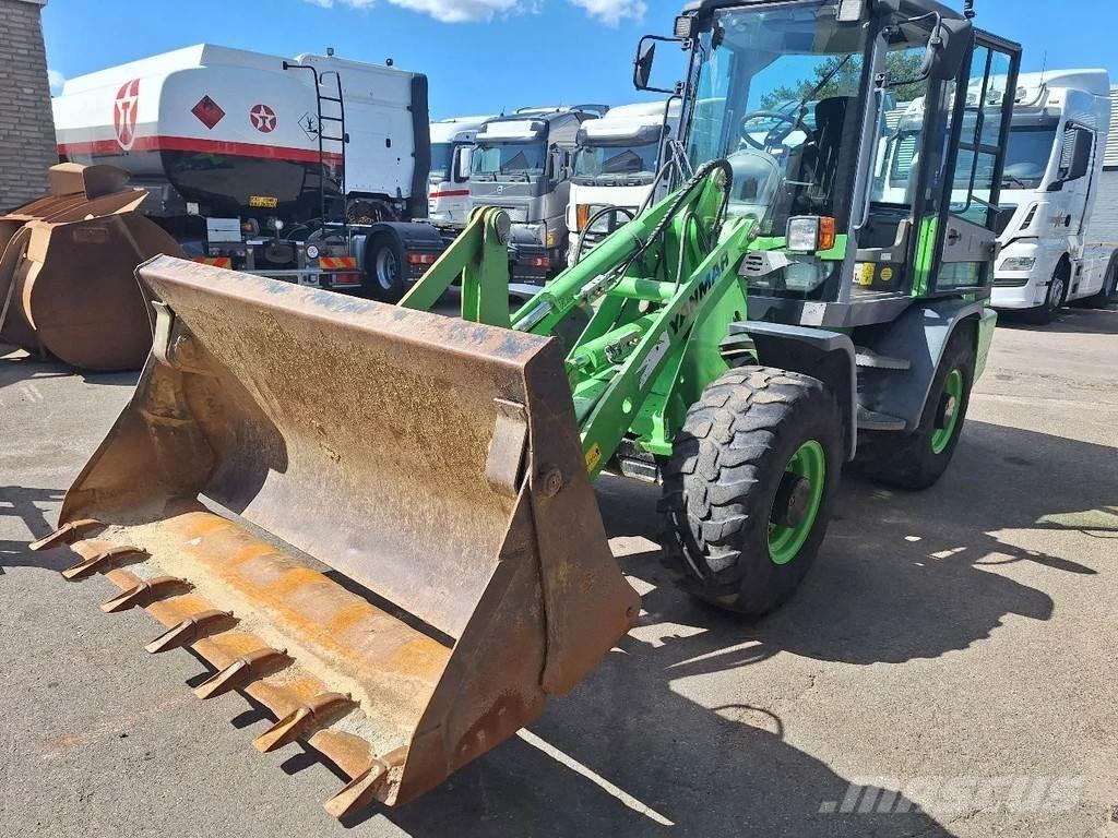 Yanmar V80 Малі навантажувачі