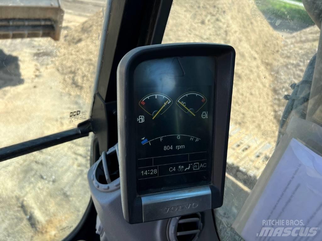 Volvo EC 300 D L Гусеничні екскаватори