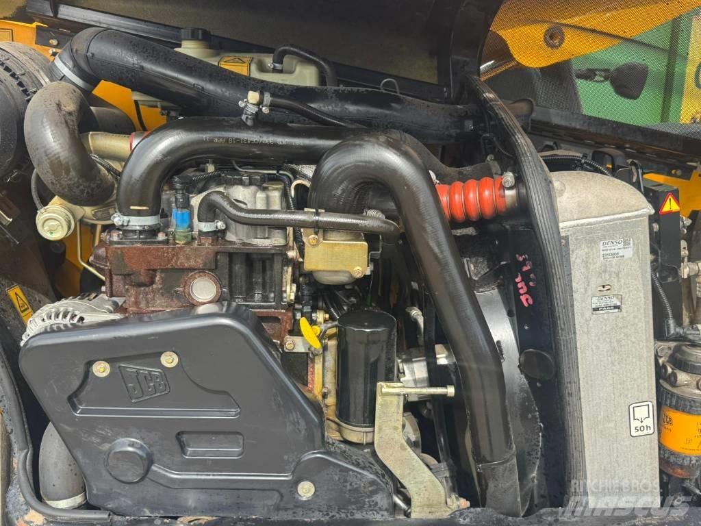 JCB 526-56 Agri Телескопічний навантажувач