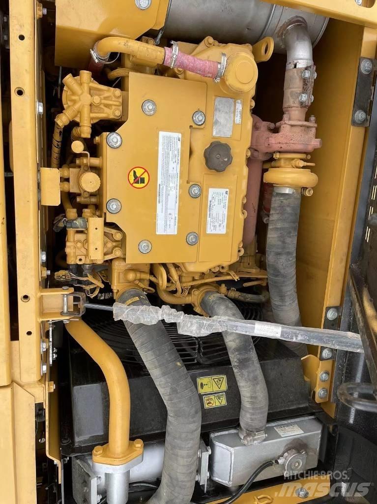 CAT 313GC Гусеничні екскаватори