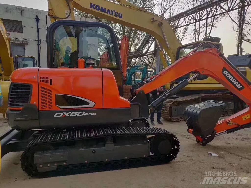 Doosan DX 60-9C Гусеничні екскаватори