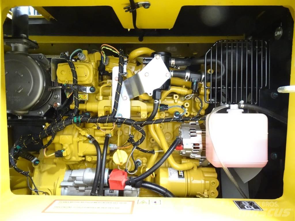 CAT 310 Гусеничні екскаватори