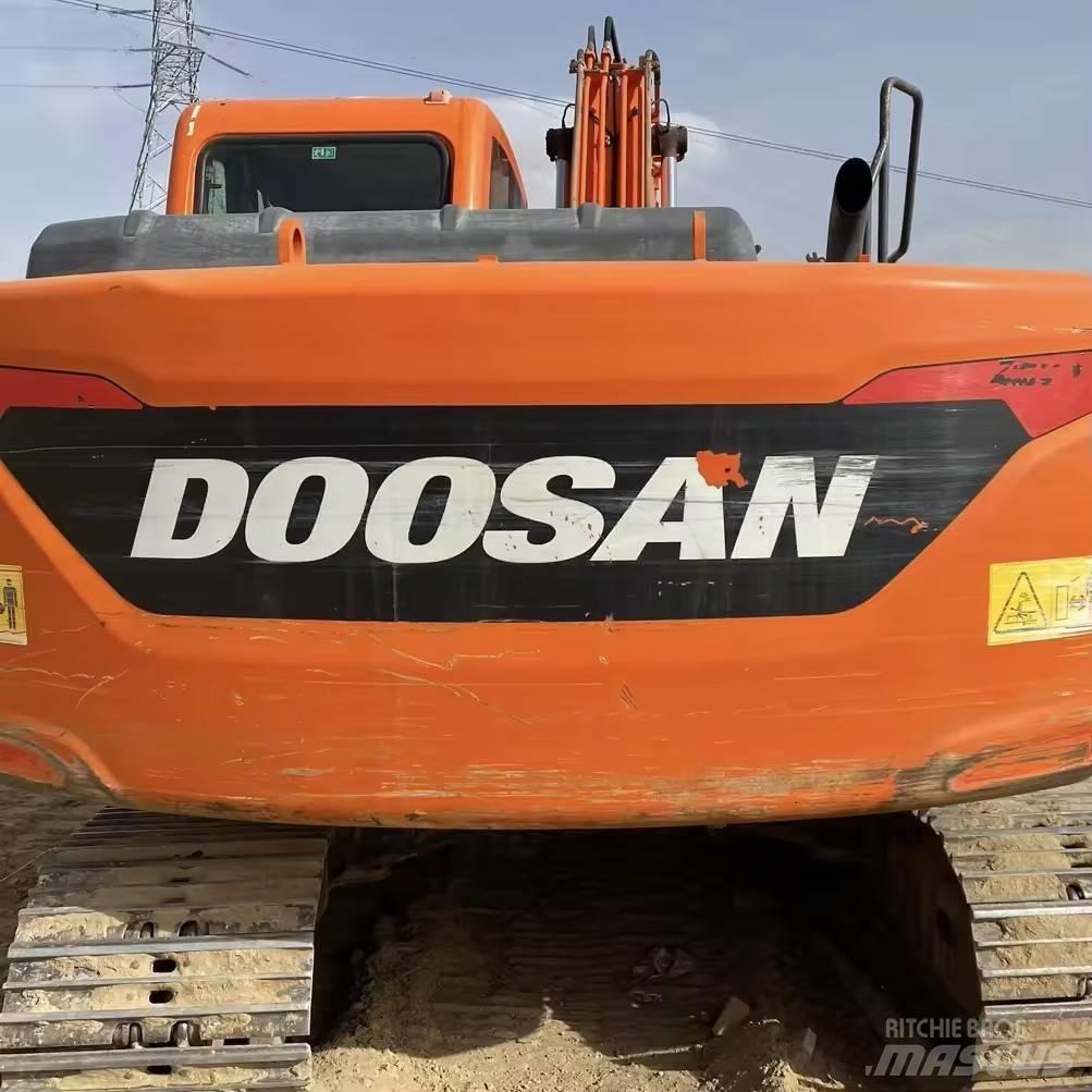 Doosan DX150LC-9C Гусеничні екскаватори