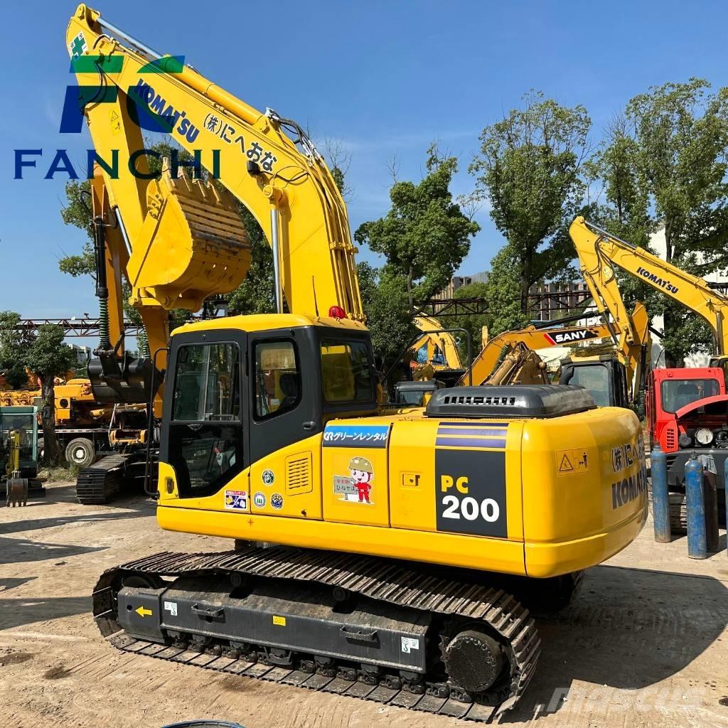 Komatsu PC 200-8 Гусеничні екскаватори