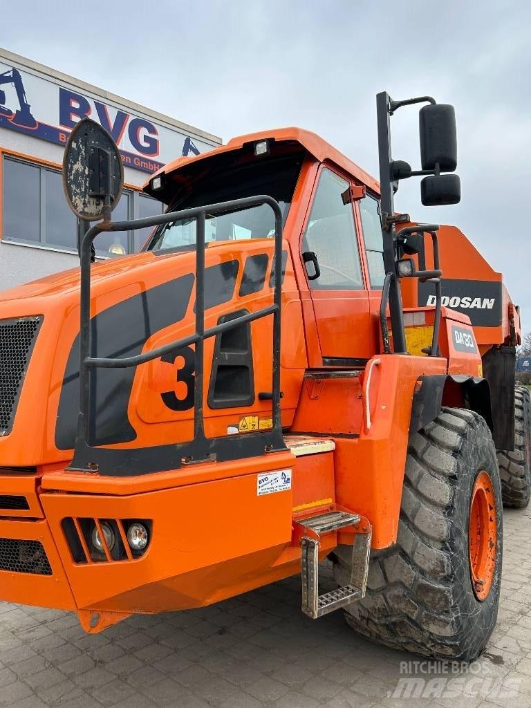 Doosan DA 30 Зчленовані самоскиди
