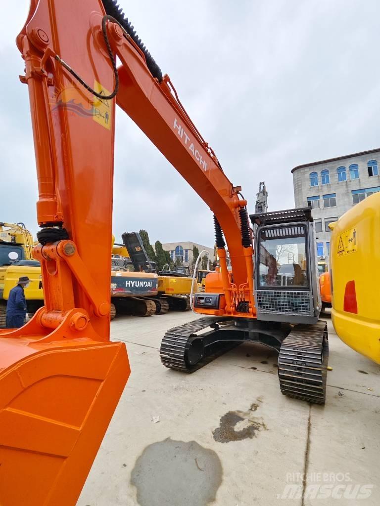 Hitachi EX 120 Гусеничні екскаватори