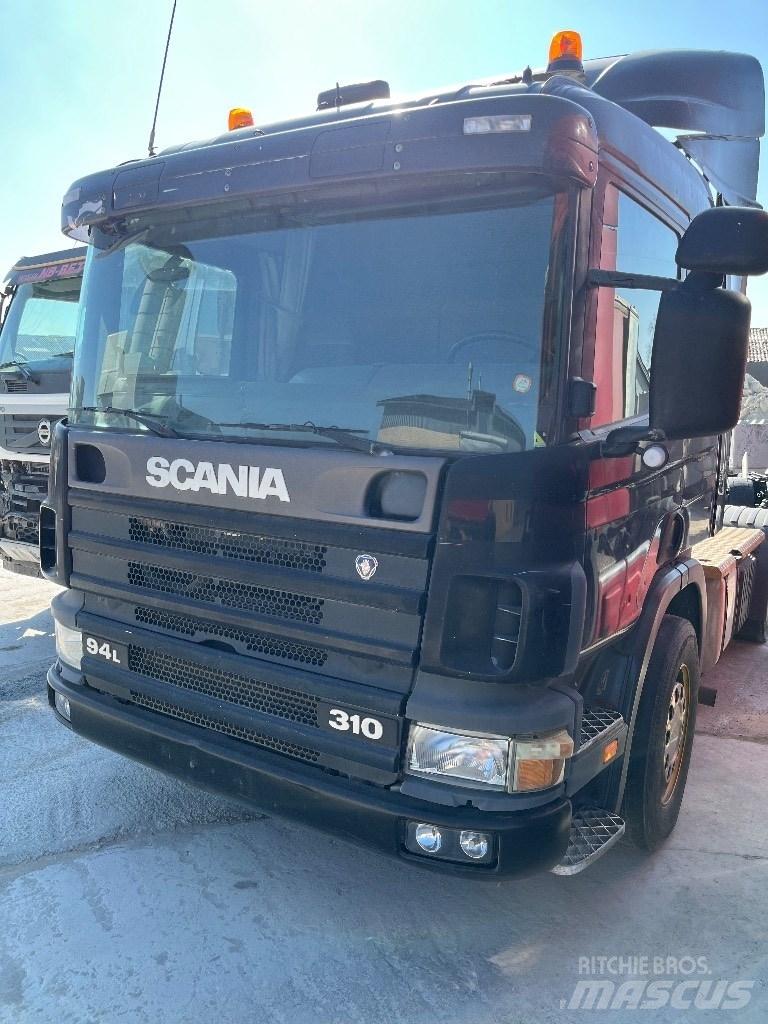 Scania P 94 L 310 Тягачі