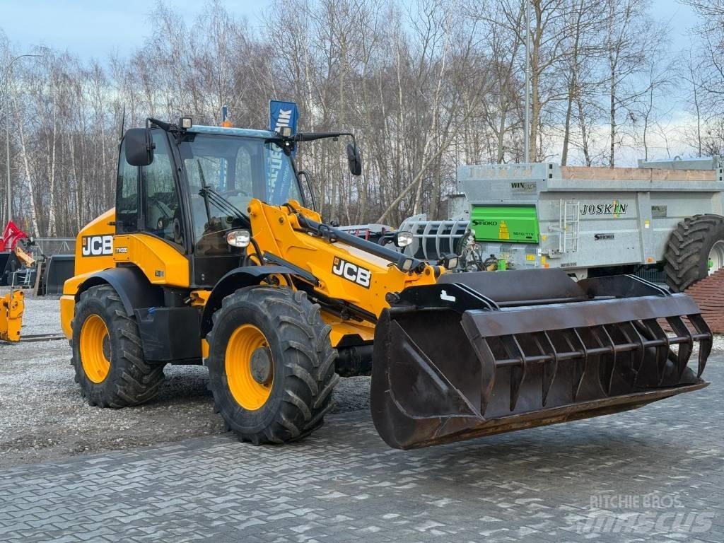 JCB TM 320 Телескопічний навантажувач