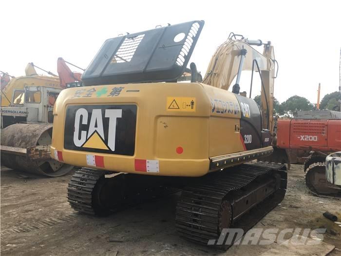 CAT 320 D2 L Гусеничні екскаватори
